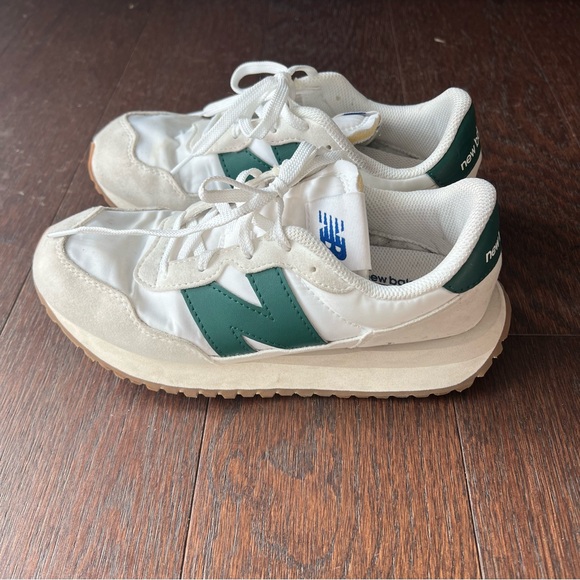 New Balance 237 - cloud grey and night green sz 4.5 - Picture 6 of 8